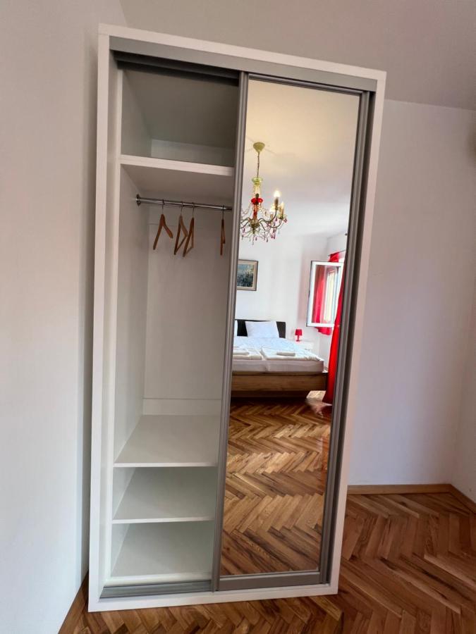 Ksenia Guesthouse Apartments And Studios Budva Buitenkant foto