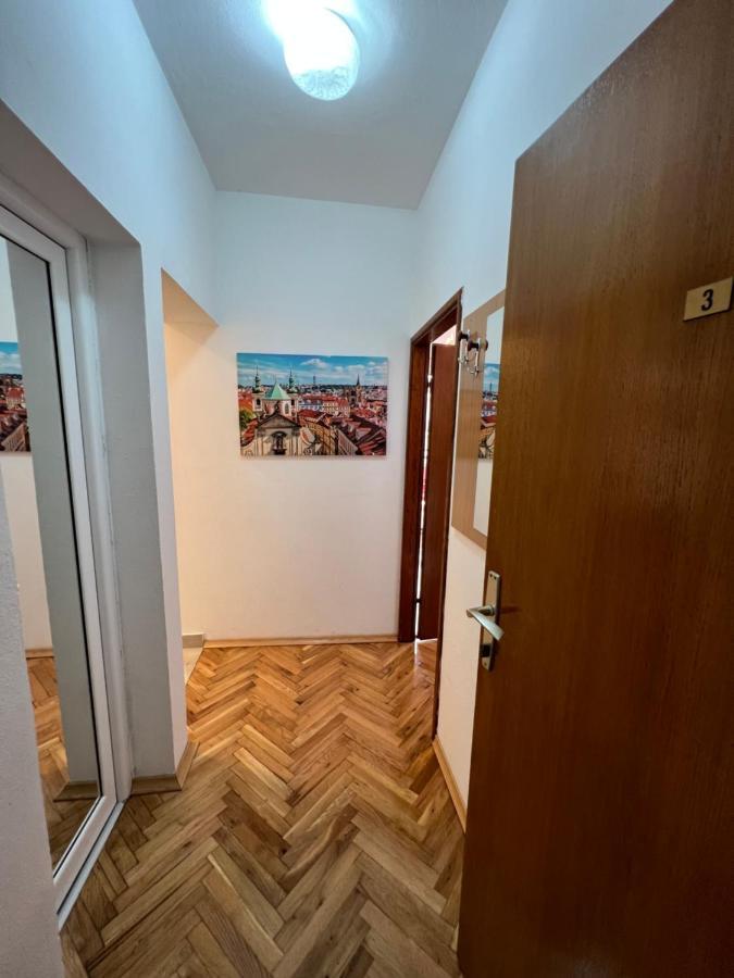 Ksenia Guesthouse Apartments And Studios Budva Buitenkant foto