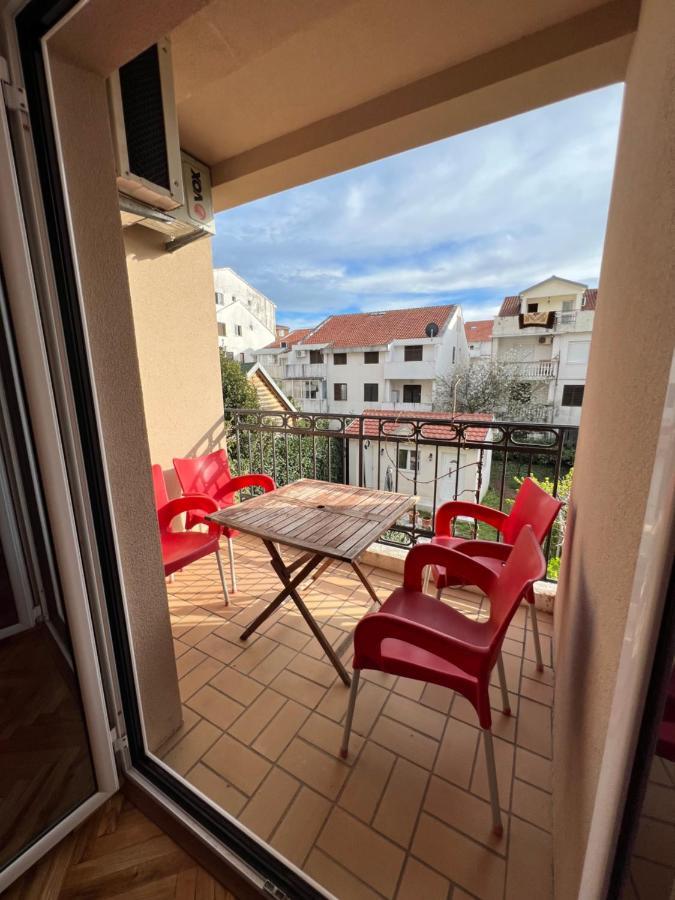 Ksenia Guesthouse Apartments And Studios Budva Buitenkant foto
