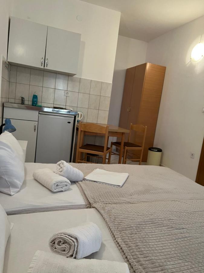 Ksenia Guesthouse Apartments And Studios Budva Buitenkant foto